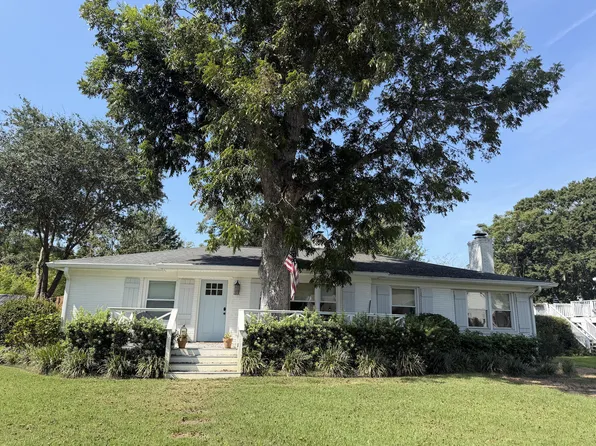 1431 Barbara St, Mount Pleasant, SC 29464