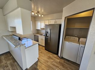 1462 E 28th Ave APT 3, Apache Junction, AZ 85119