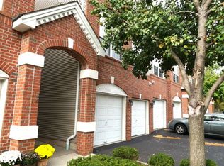 112 Swanstrom Pl E UNIT 112, Union, NJ 07083