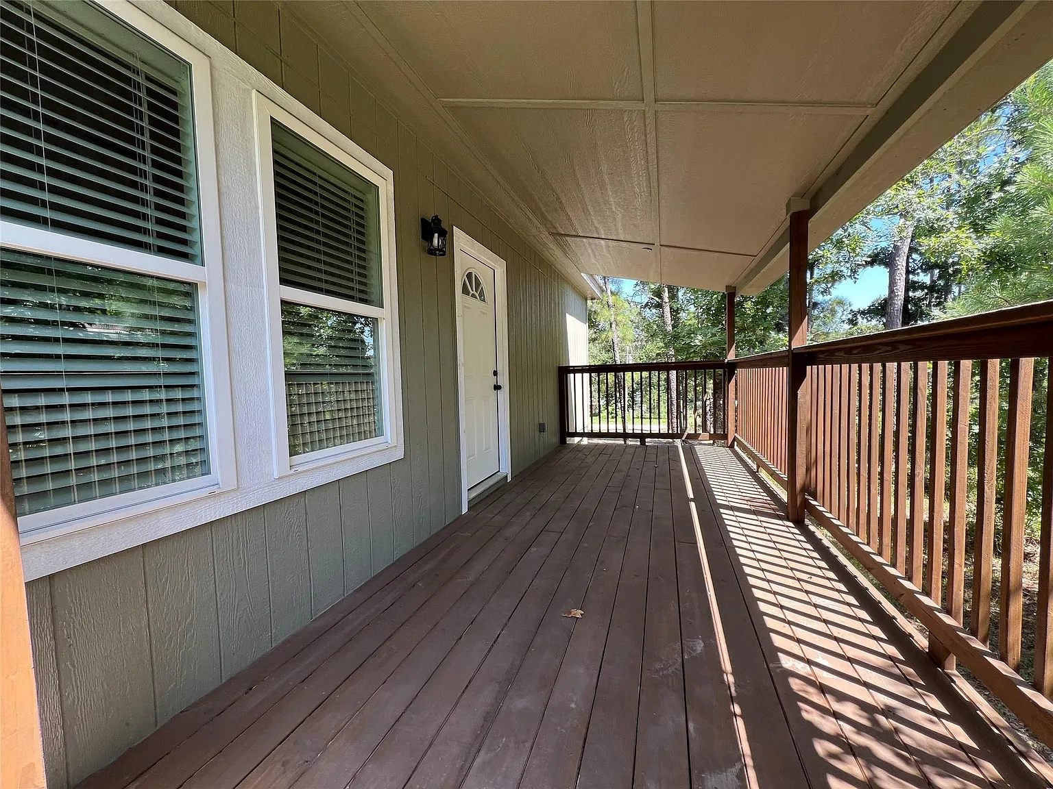 2 bed, 1.5 bath, 1000 sqft, $1,175 — Photo 2