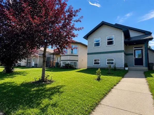 8833 N 67th Ave, Grande Prairie, AB T8W 2X9