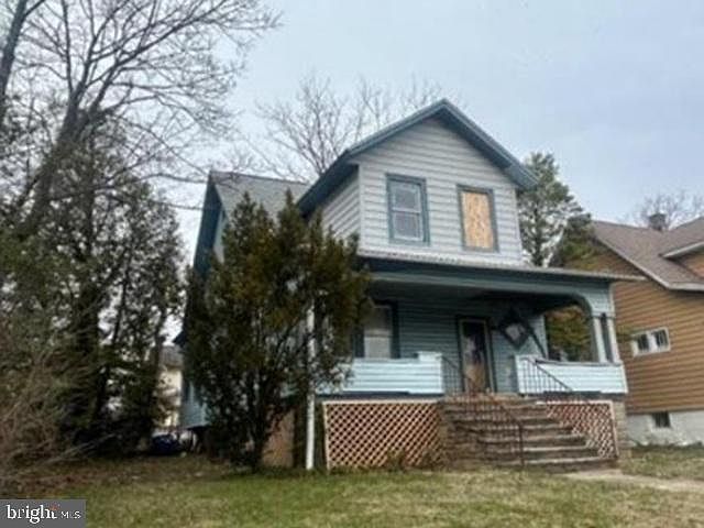2nd image of 610 Tunbridge Rd