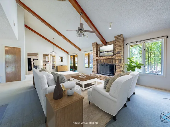 172 Colonial Dr, Mabank, TX 75156