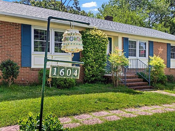 4th image of 1604 Grantham Dr