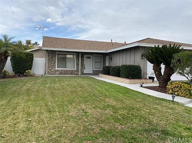 1st image of 628 Zenia Ct
