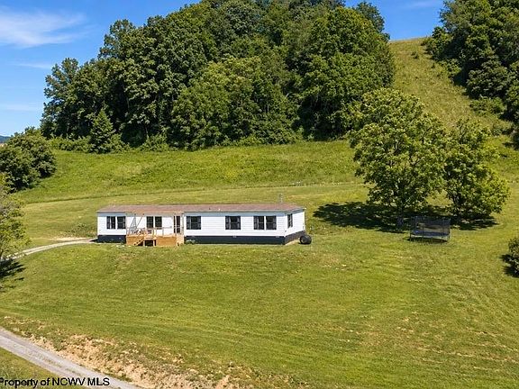 2nd image of 322 Old Acres Rd