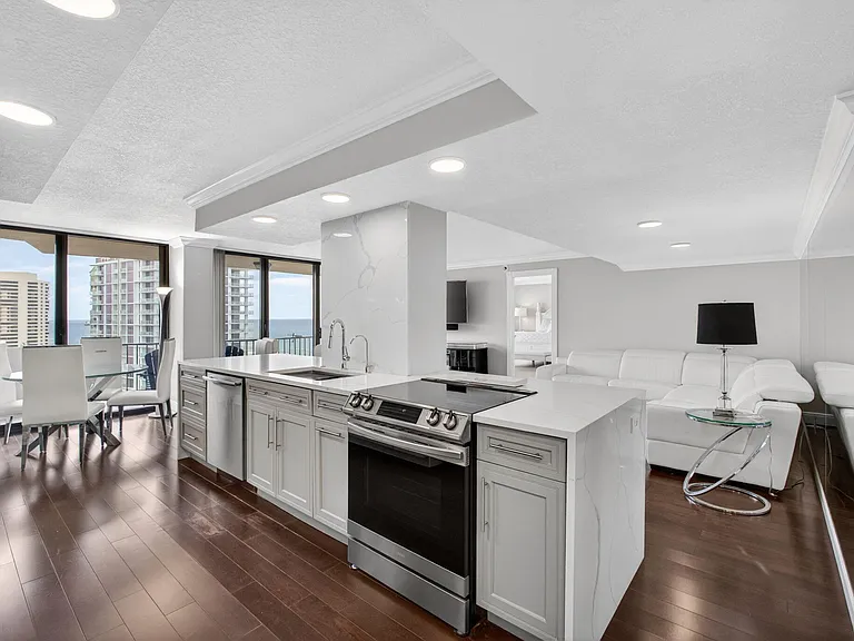 4200 N Ocean Dr #1706 — Photo 3