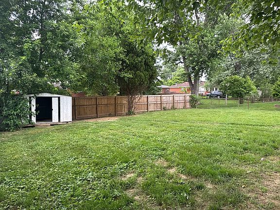 3rd image of 6307 Sonnette Way