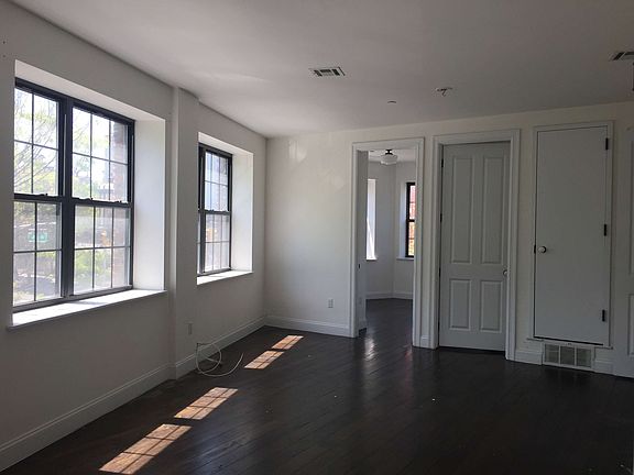 3rd image of 635 Driggs Ave APT 2H