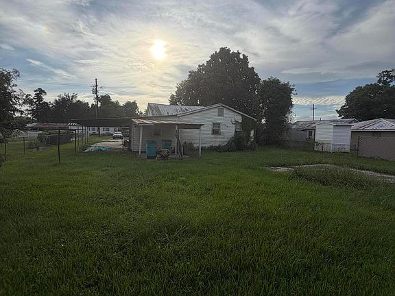4th image of 914 Wallior St