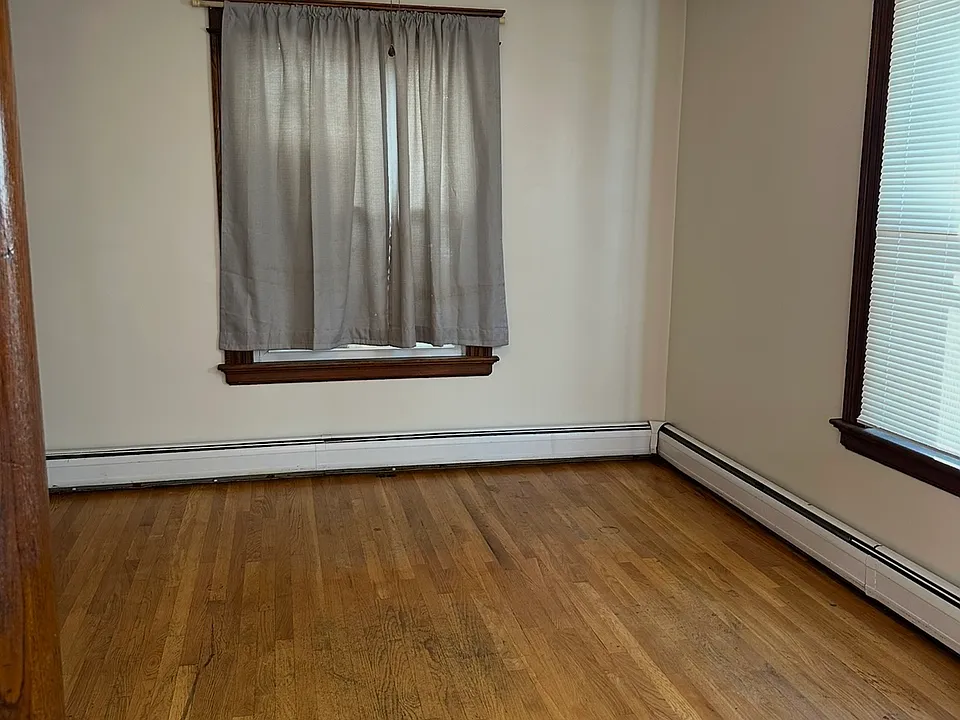 54 Southview St #1