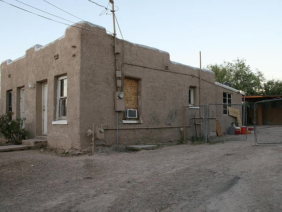 3rd image of 633 S Meyer Ave