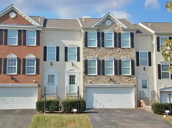 2305 Flint Dr S, Washington, PA 15301