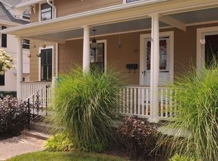 17 Spring St, Whitinsville, MA 01588