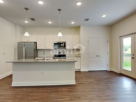 5th image of 27256 Saint Andrews Ave