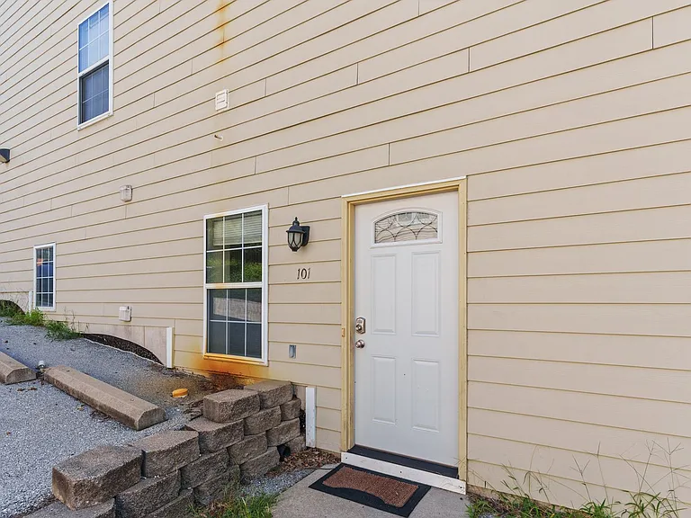 1616 Anthony St #101 — Photo 24