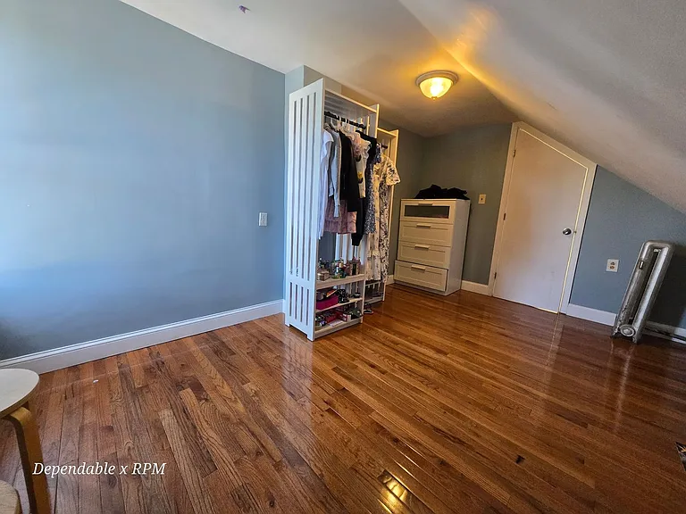 25 Clarence St — Photo 10