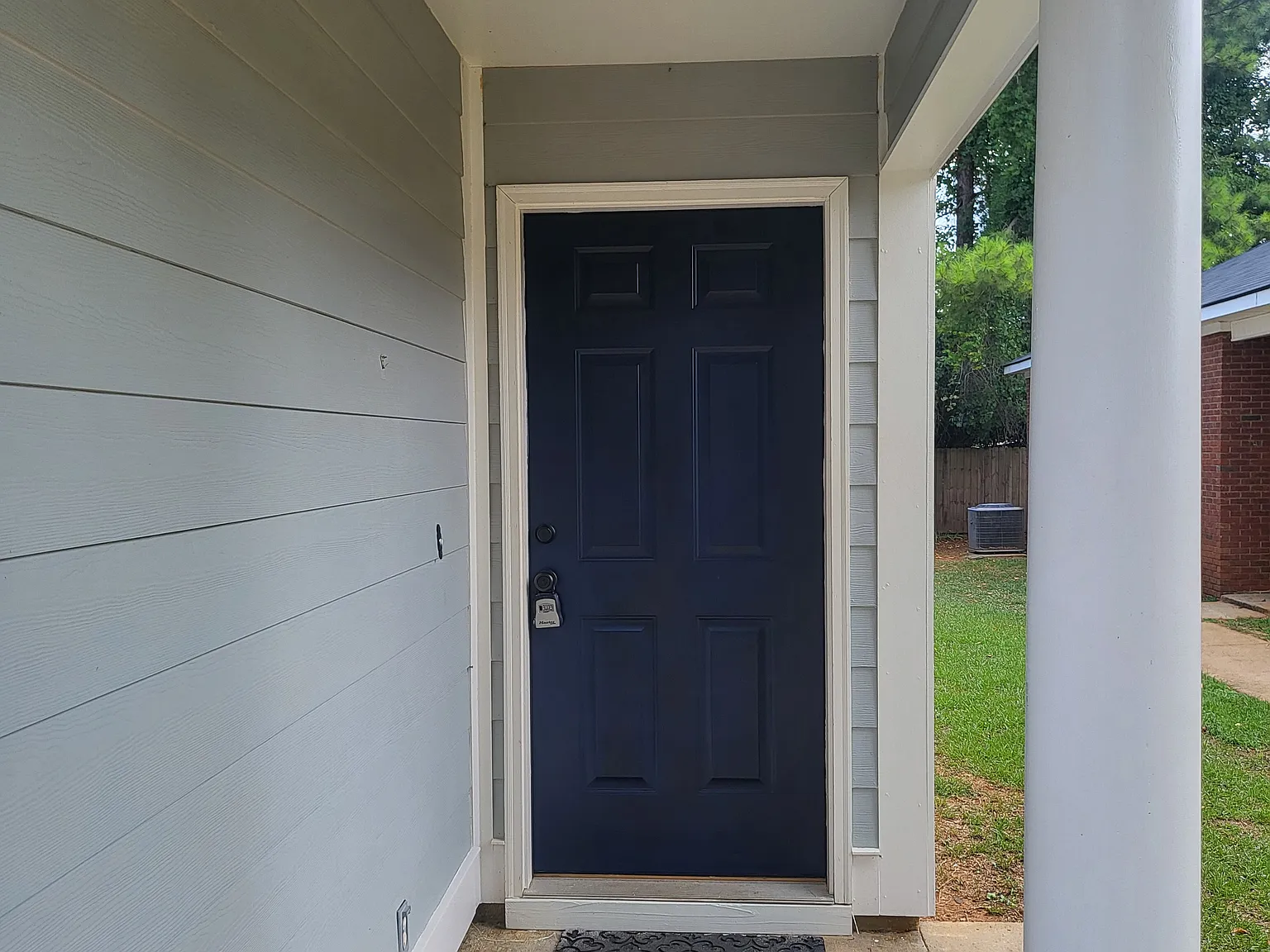 3 bed, 1190 sqft, $1,695 — Photo 2