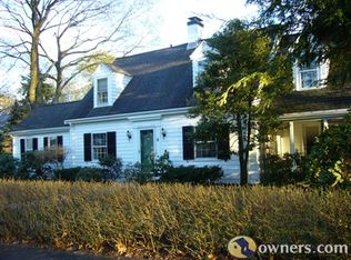 6 Colgate Cir, Newton, MA 02462