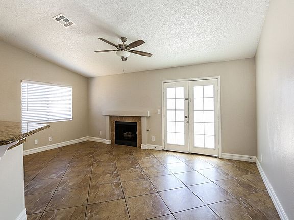 4th image of 3405 W Red Coach Ave