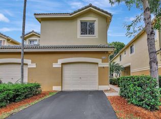 2126 Bahia Ln, Weston, FL 33327