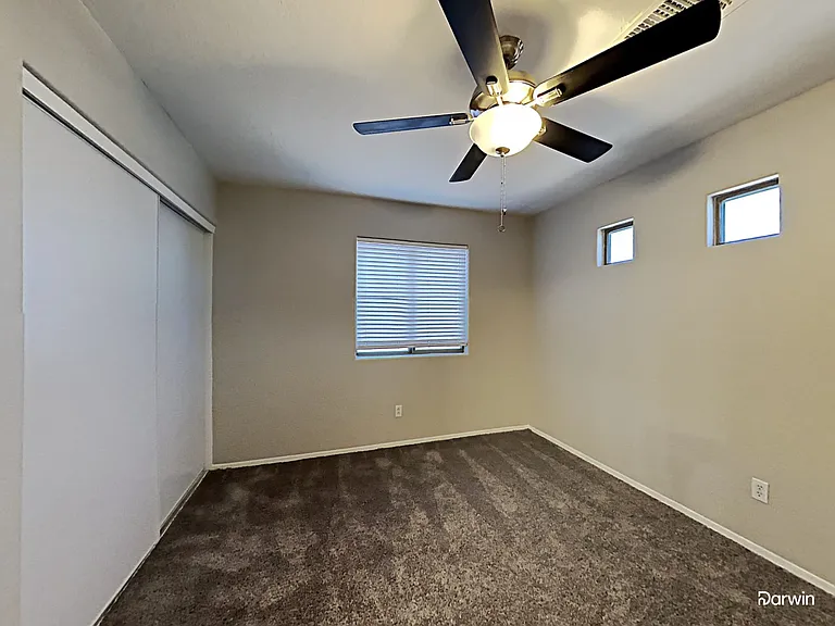 7218 S 37th Dr — Photo 13