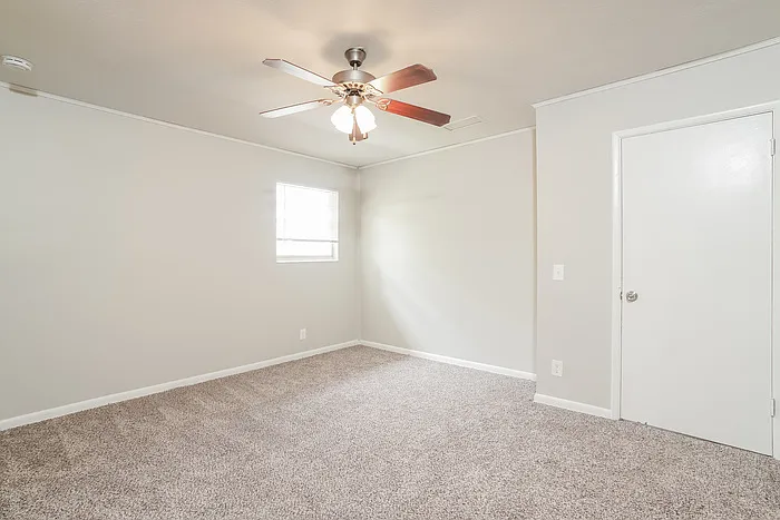 2389 Grace Ln — Photo 6