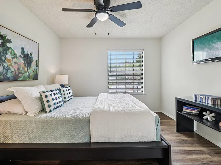 A2 Bedroom from vanity