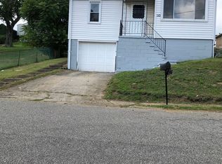 110 Clara St, Weirton, WV 26062