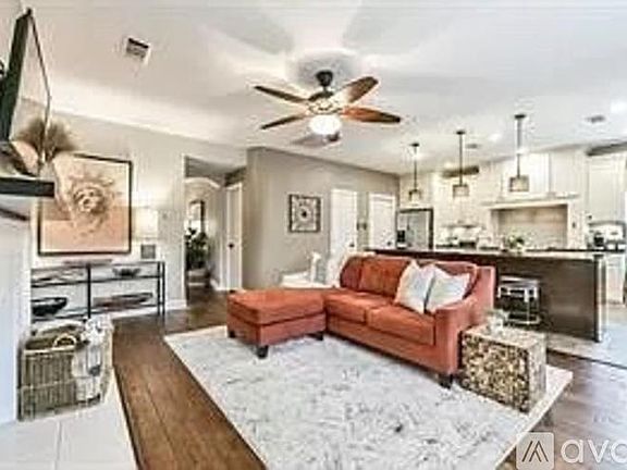5th image of 7035 Clustering Oak Ct