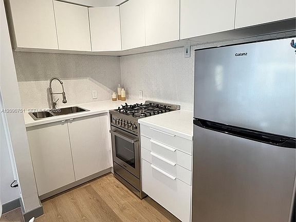 2nd image of 1320 Drexel Ave APT 302