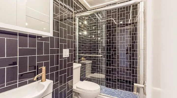 Rented by Lev Mavashev, LREB | media 11