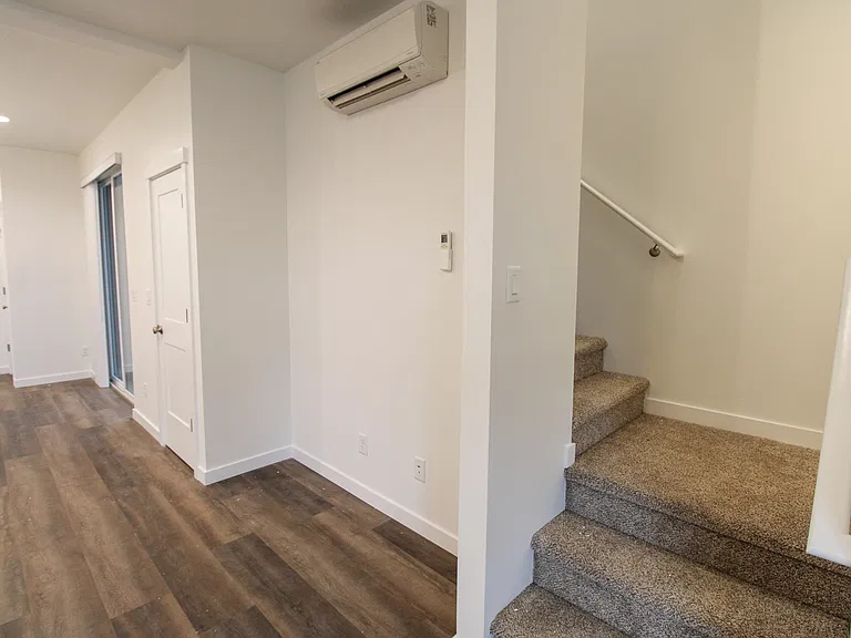 1684 SE Barberry Ave — Photo 10