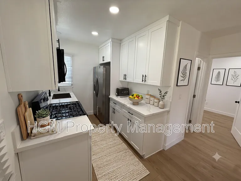 1044 Cedar Ave #1048 — Photo 6