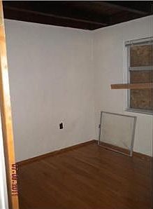 5th image of 2073 N Beachwood Dr