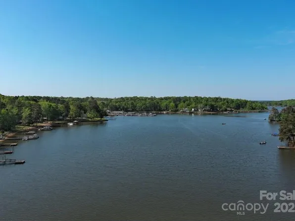 2529 Bowden Rd, Camden, SC 29020