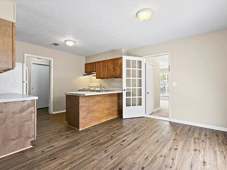 1117 Rustic Ridge Rd — Photo 6