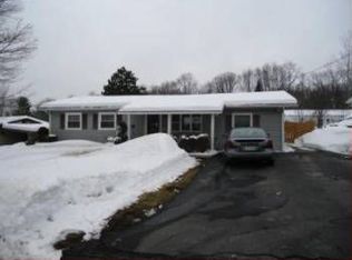 521 Parklane Dr, Utica, NY 13502