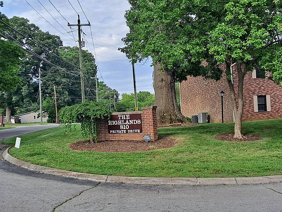5th image of 810 Highland Dr APT 303