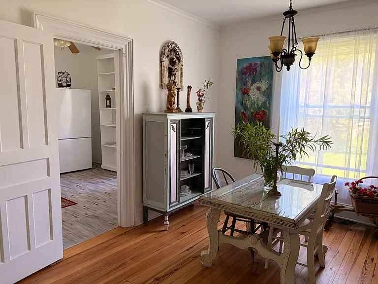 620 E Gansevoort St — Photo 12