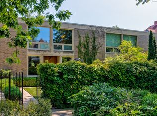 5627 S Blackstone Ave, Chicago, IL 60637