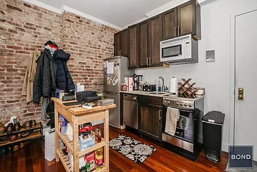 Rented by Bond New York