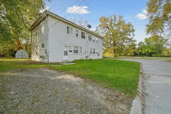 32217 Hillsdale Ct — Photo 3