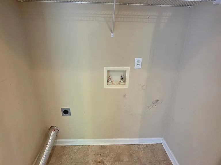 5028 Bartholomews Ln — Photo 6