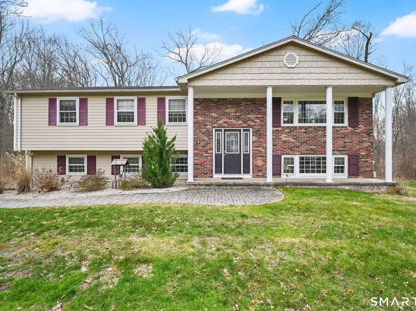 5 Lost Brook Lane, Wallingford, CT 06492