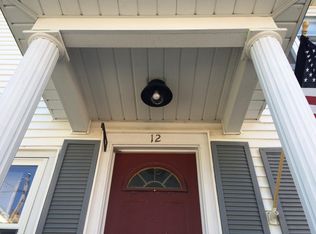 12 Prospect St, Bristol, RI 02809