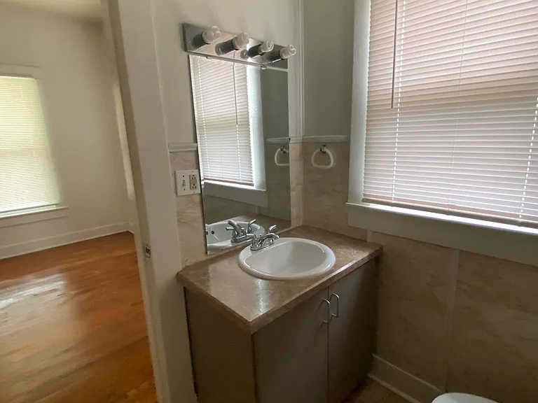 638 N Louisa Ave — Photo 7