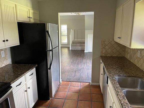 4th image of 7990 Wilcox Ln