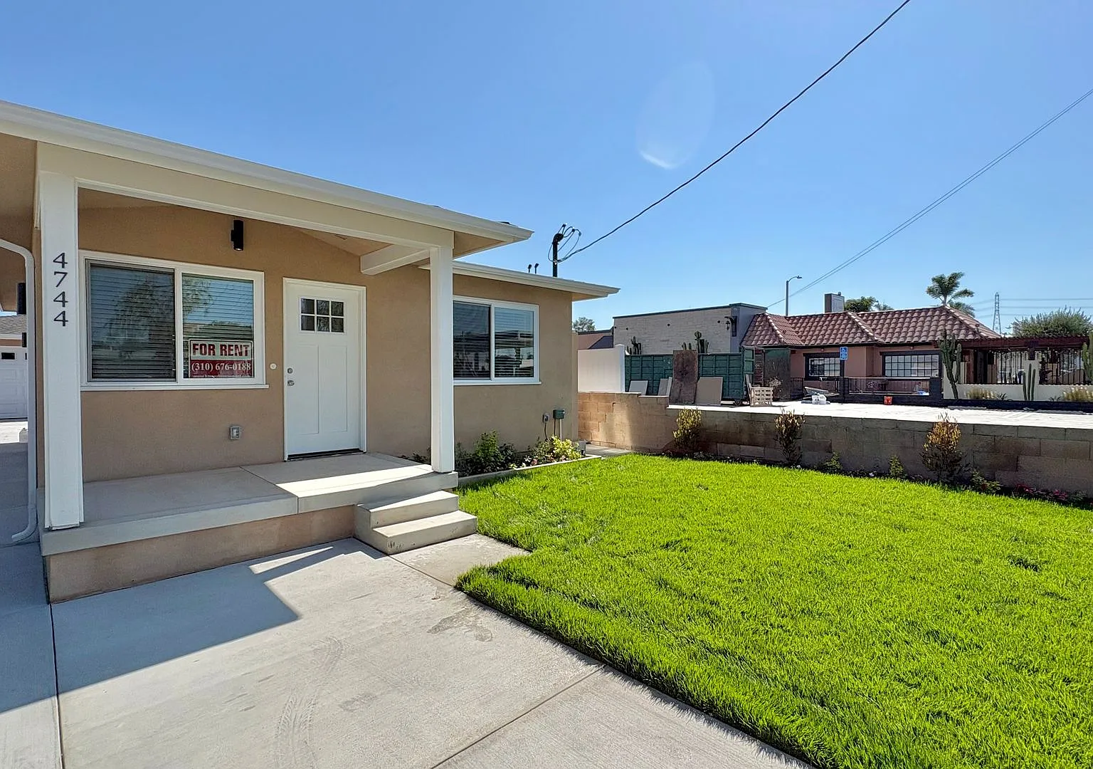 4744-4746 W. 160th St. Lawndale — Photo 1