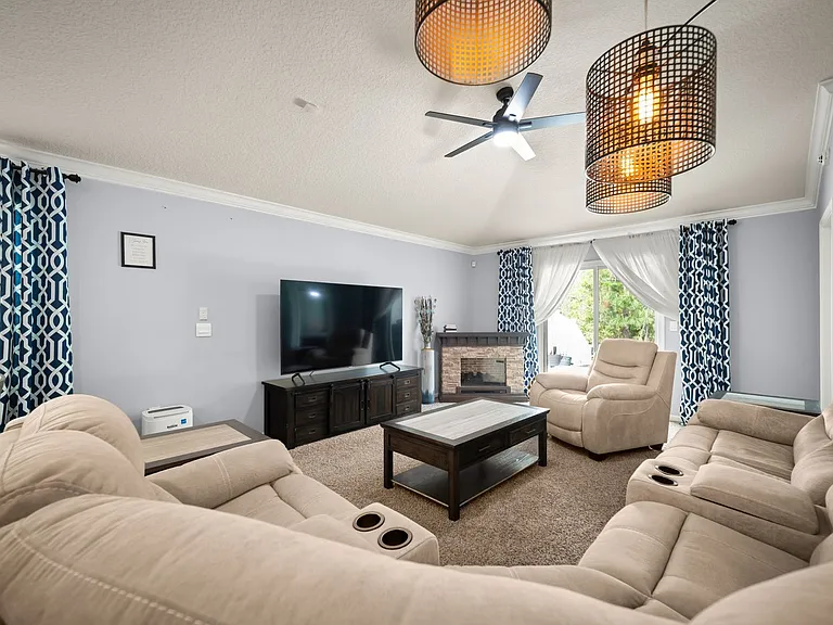 6092 Bucking Bronco Dr — Photo 11